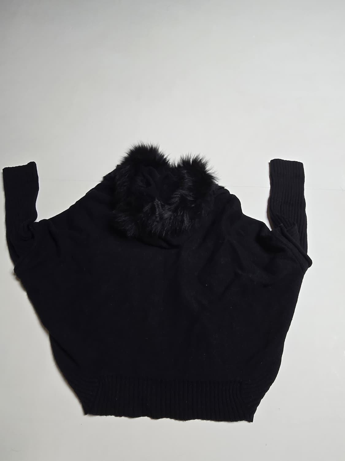 블랙 래빗퍼 니트 집업 (프리사이즈) 상품이미지3