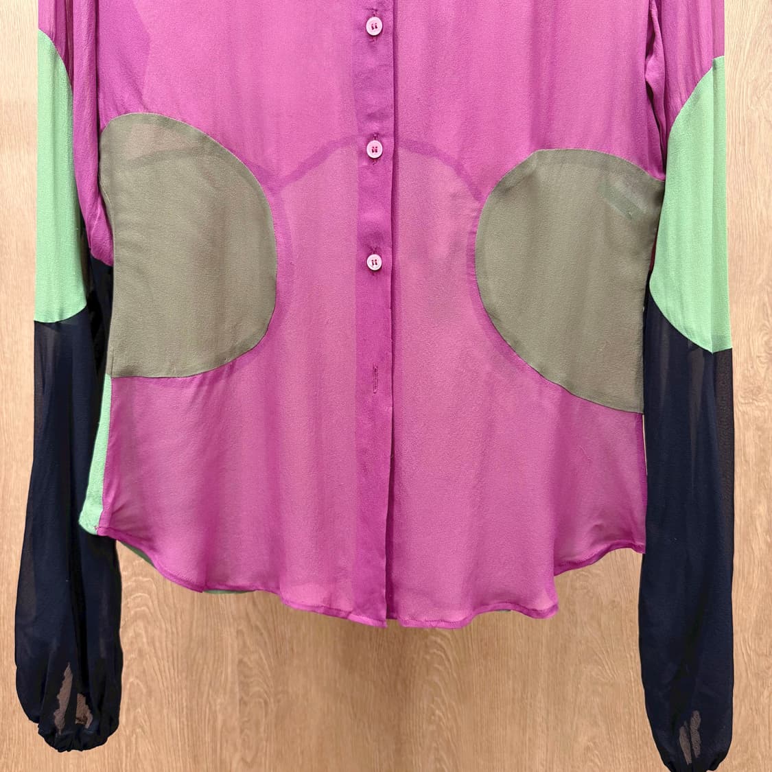 폴스미스 실크 블라우스 시스루 긴팔 셔츠 소매 퍼프 디테일 컬러 블록 상품이미지5