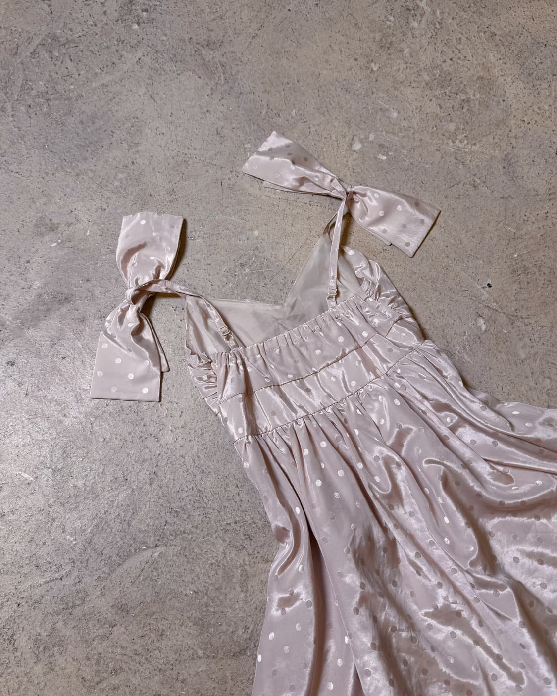 어깨 리본 포인트 도트 원피스 상품이미지4