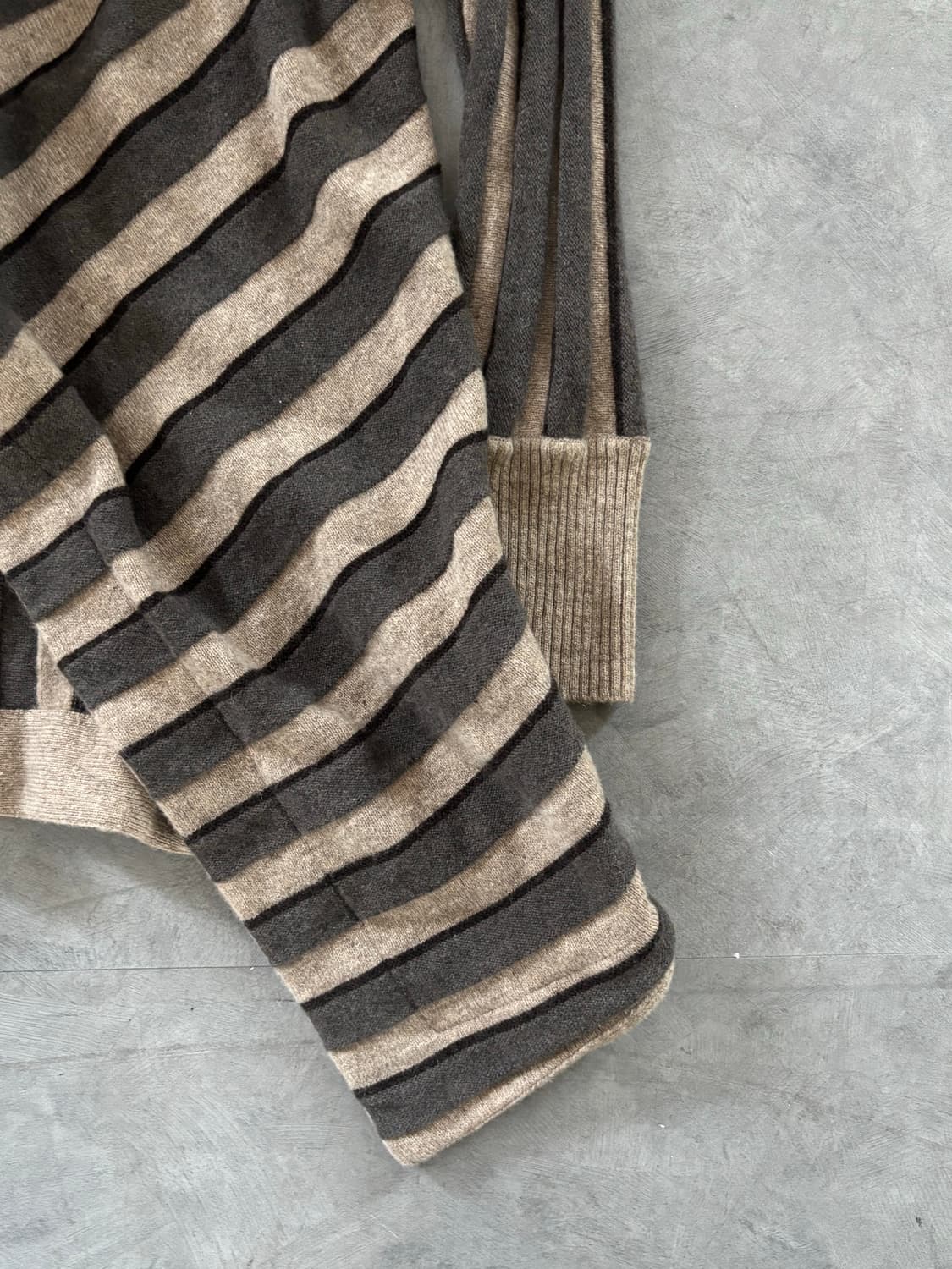 Vivienne Westwood  맨 드레이프 스트라이프 ORB 가디건 상품이미지8