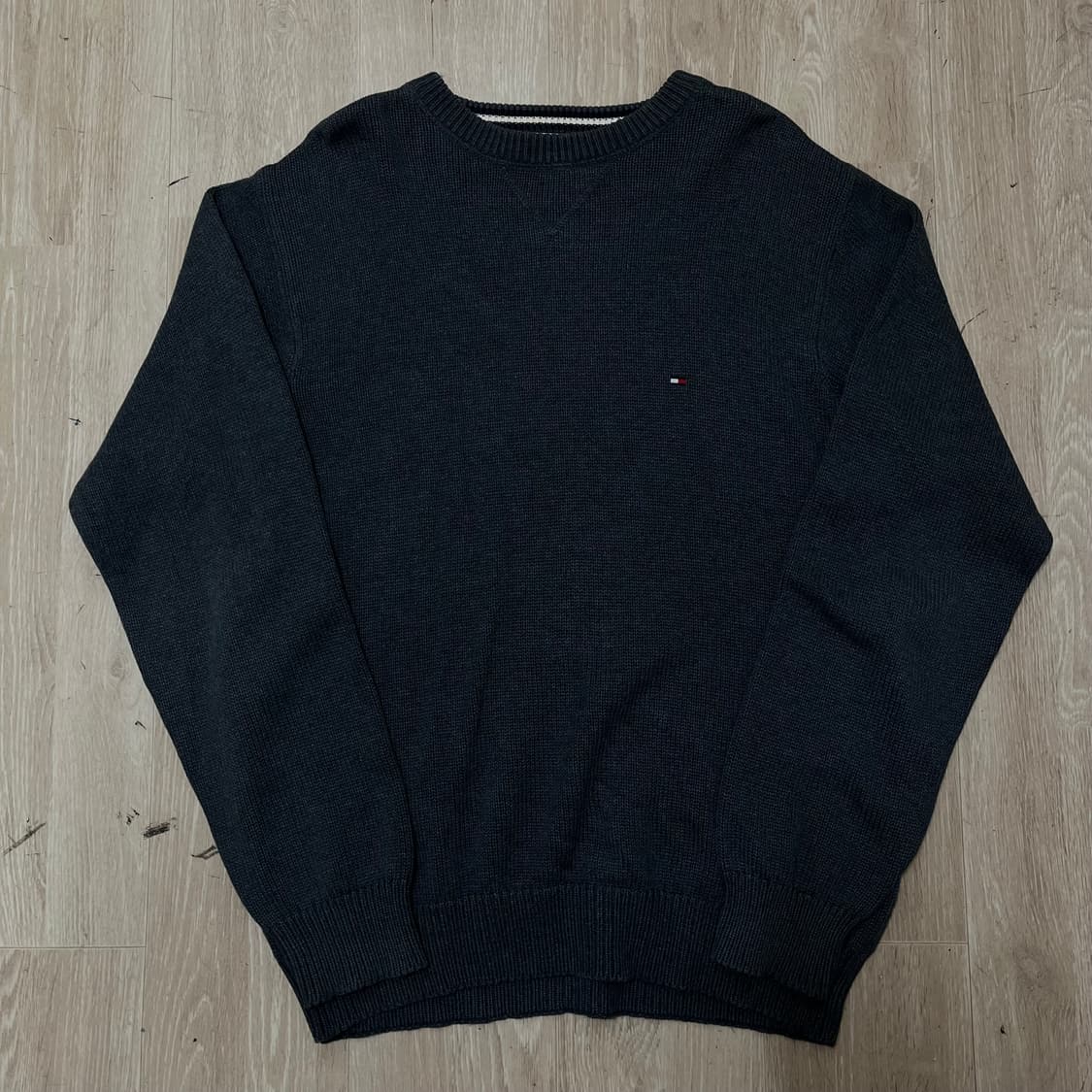 타미힐피거 스몰플래그 로고 코튼 라운드 니트 S(90) 상품이미지1