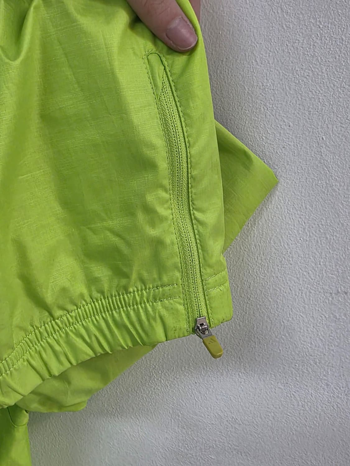 아디다스 레알마드리드 트레이닝탑 바람막이 상품이미지10