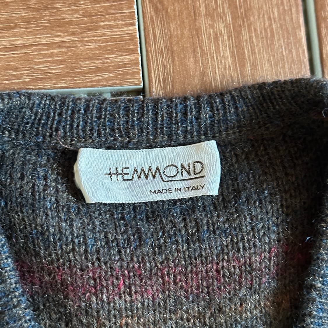 90‘s Hemmond italy made v-neck wool knit 상품이미지4