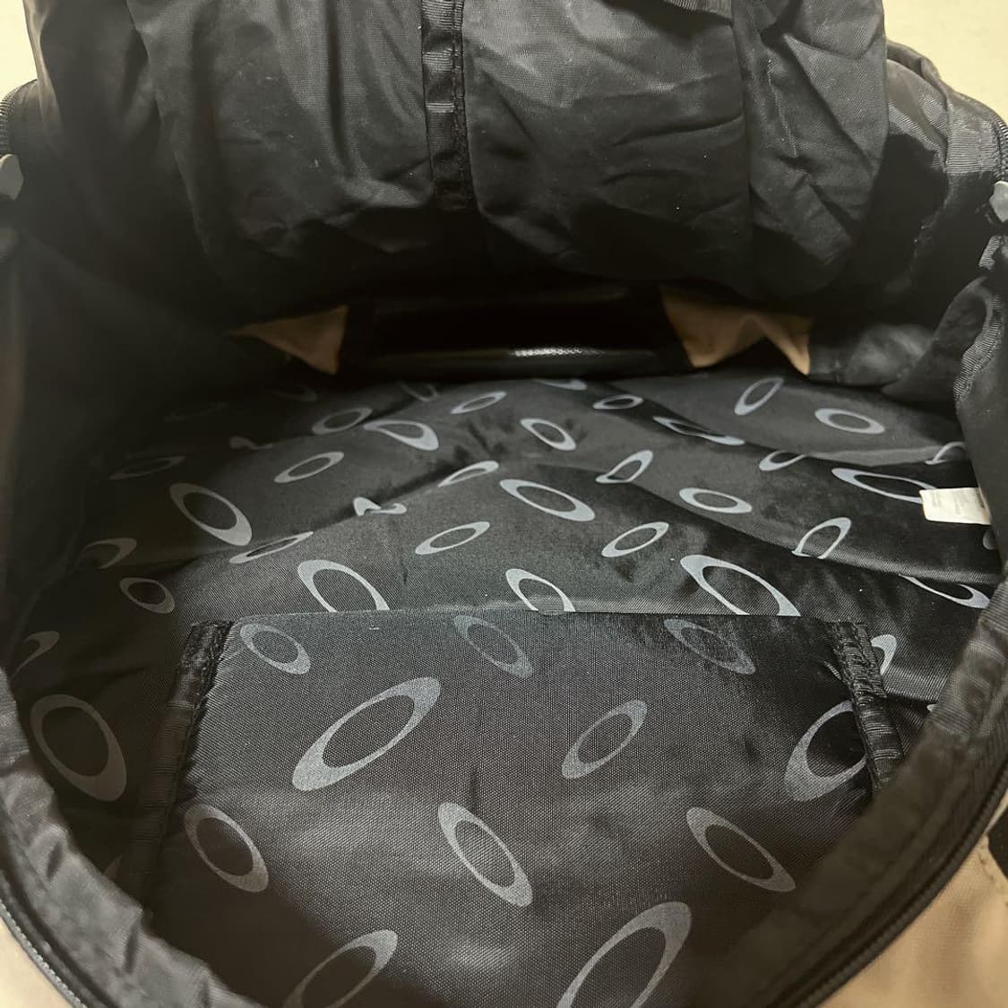 오클리 아카이브 AP 샌드 백팩 상품이미지4