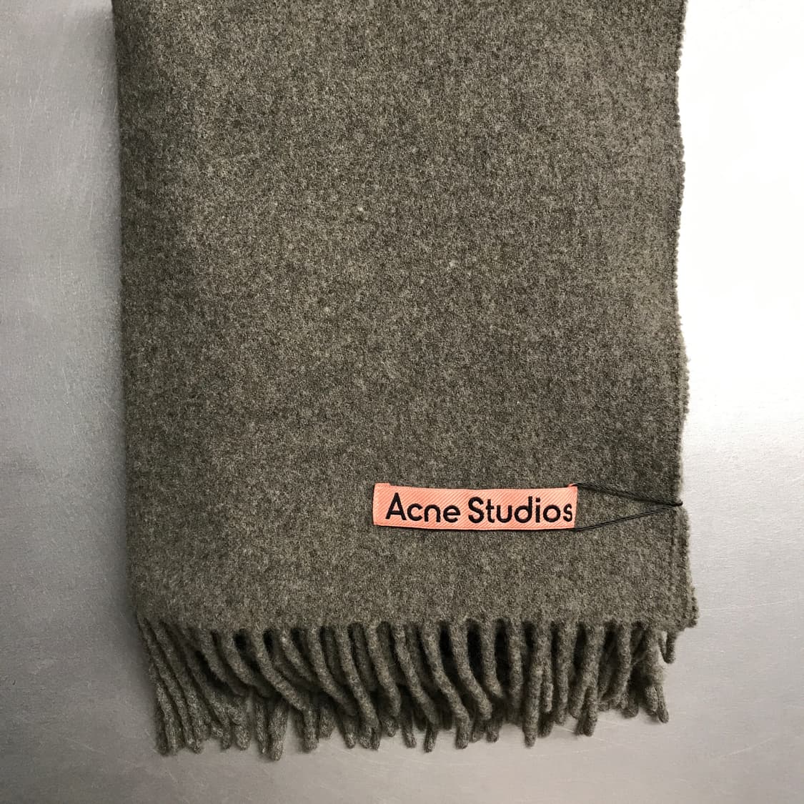 아크네스튜디오 머플러 상품이미지3