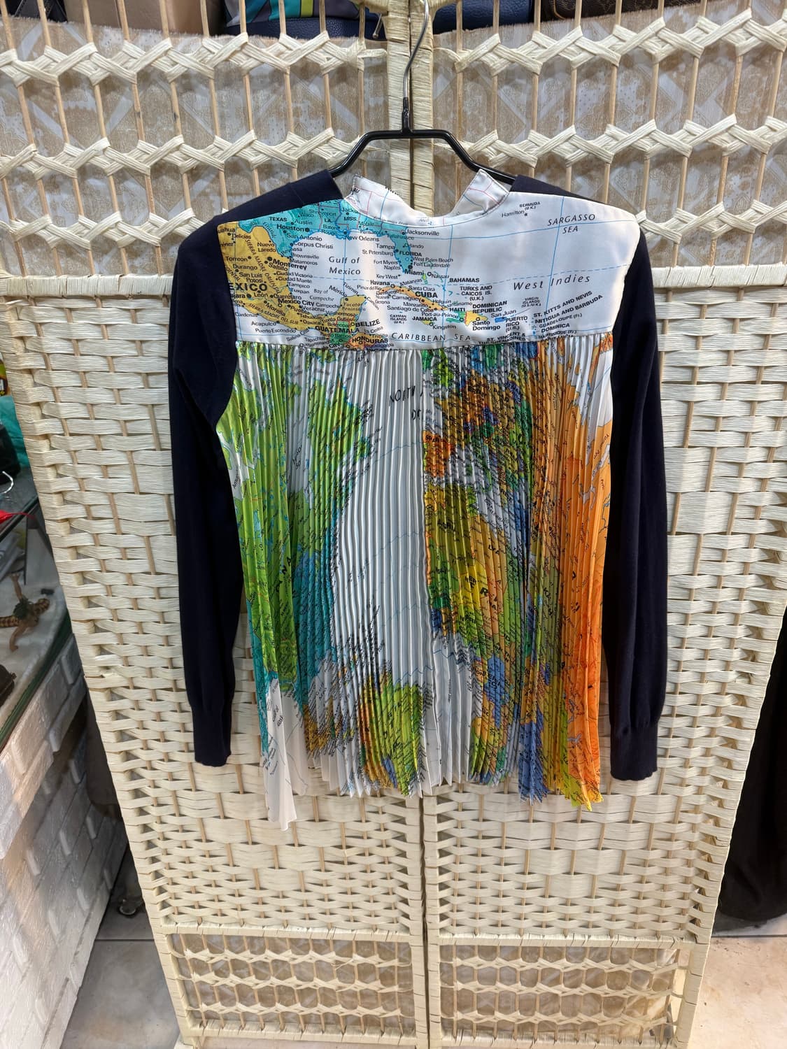 1/55-66 정품 사카이 가디건 팝니다 상품이미지3