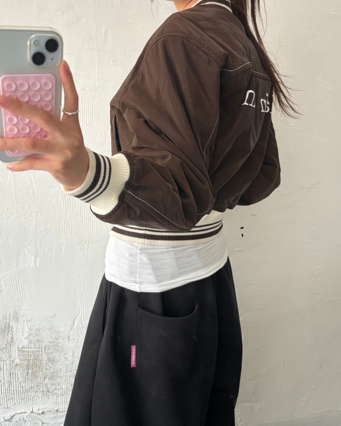 Matin Kim 마뗑킴 브라운컬러 스타디움 봄버 자켓 상품이미지1