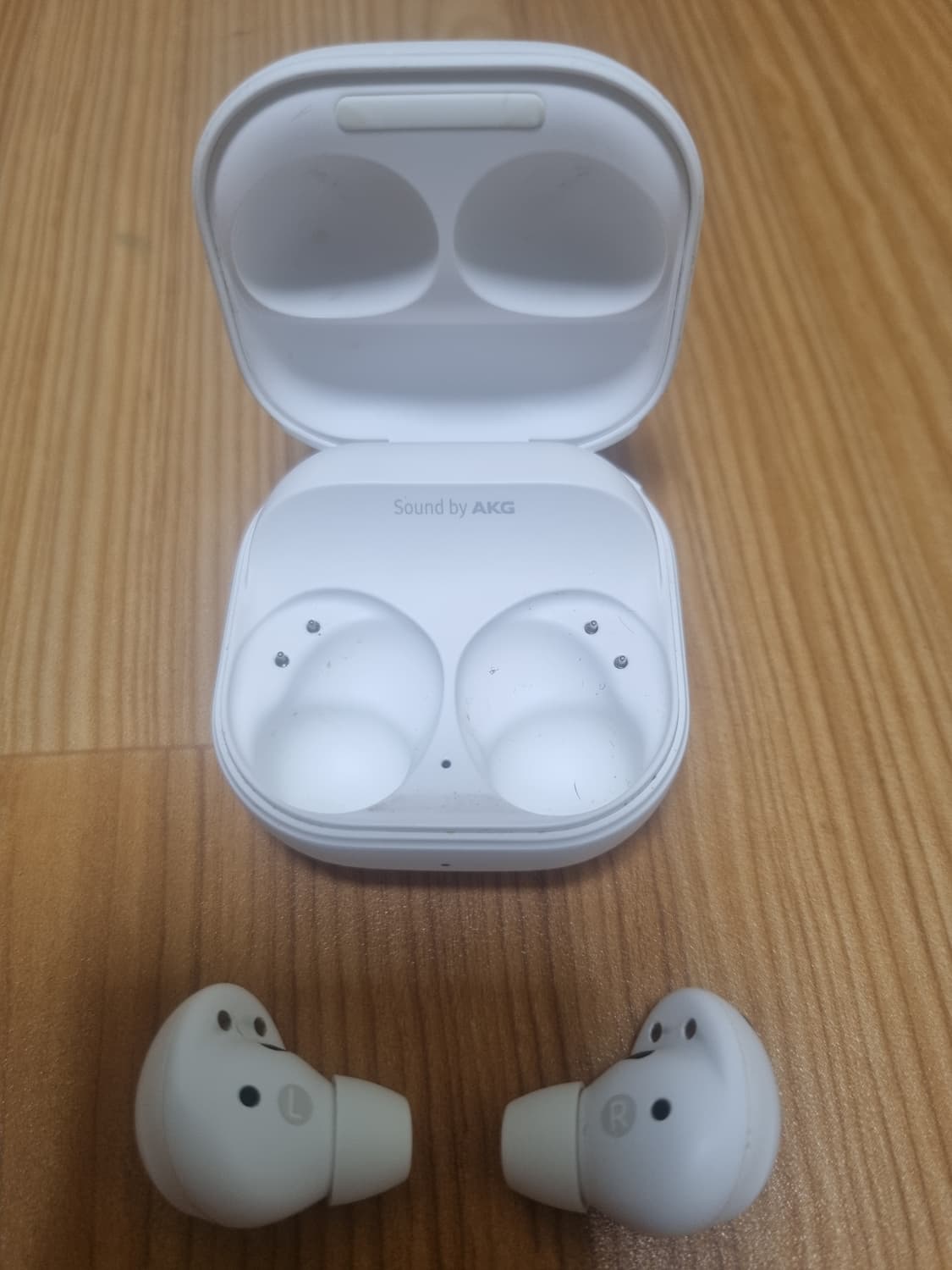 갤럭시 버즈2 프로 화이트 판매 상품이미지4