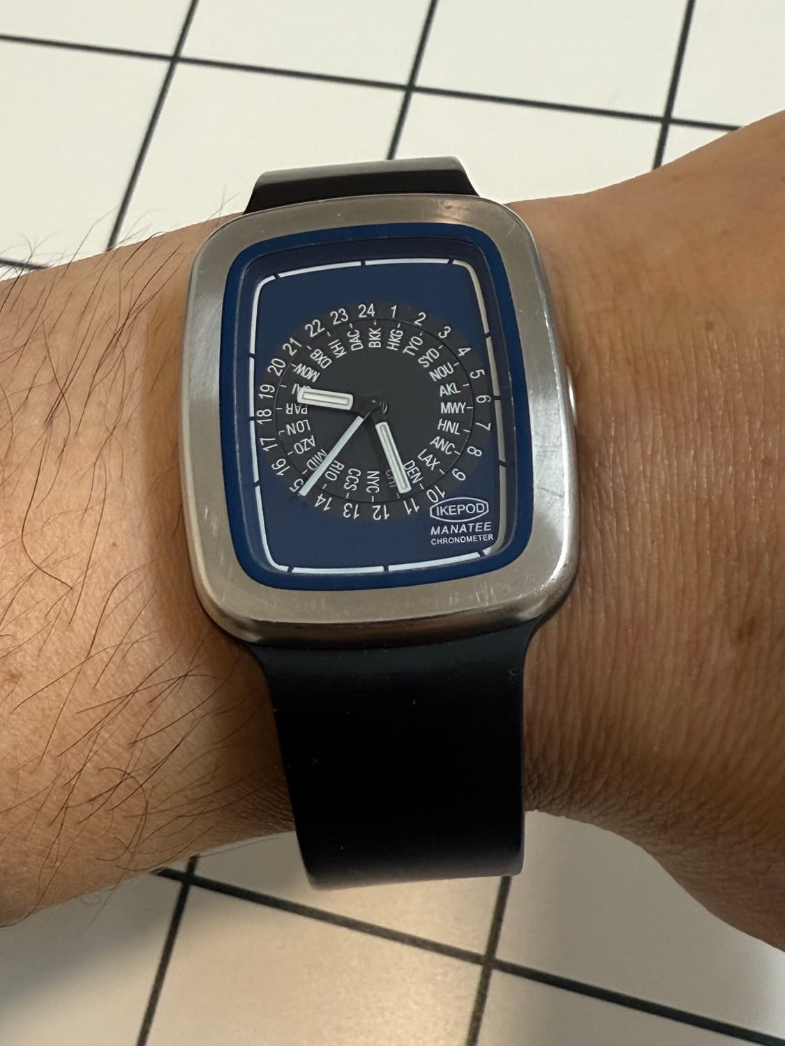 IKEPOD MANATEE GMT Limited Edition 손목시계 상품이미지6
