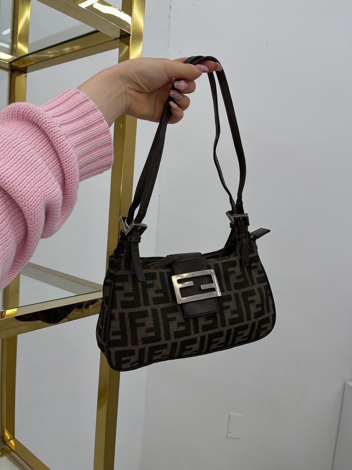 펜디 주카 바게트백 상품이미지1