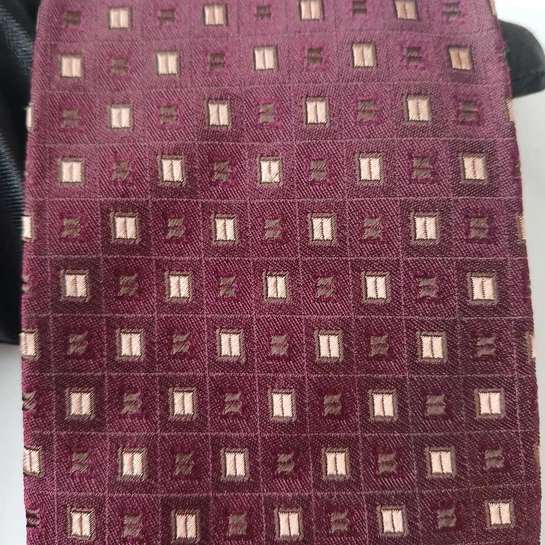 더반 실크 버건디 스퀘어 자카드 넥타이 9.2cm A+등급 A19112
 상품이미지6