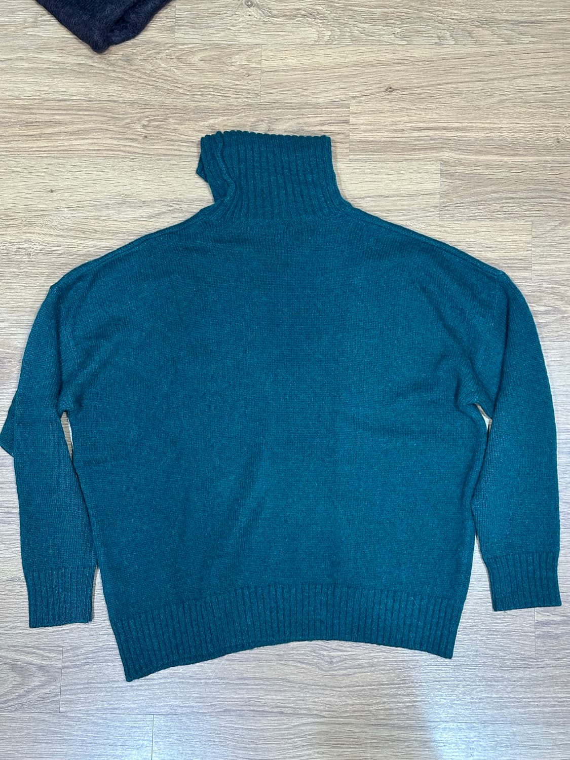 [M] 아미 터틀넥 스웨터 풀오버 그린 상품이미지3