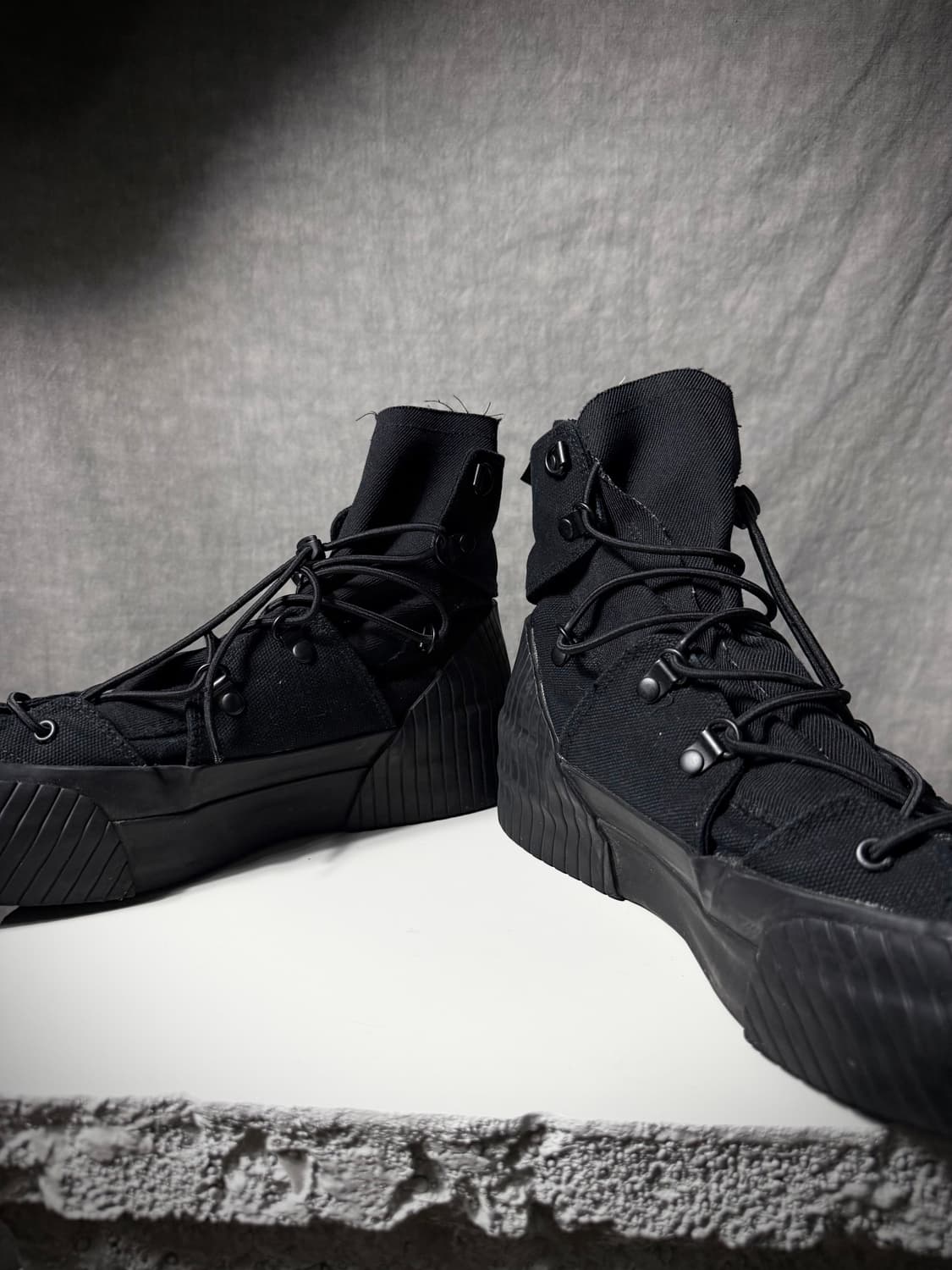 The Viridi-Anne High Top Sneakers 상품이미지5