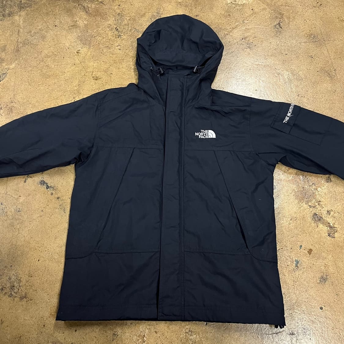 [정품/XS] 노스페이스 블랙 후드 바람막이 자켓 b10 상품이미지3