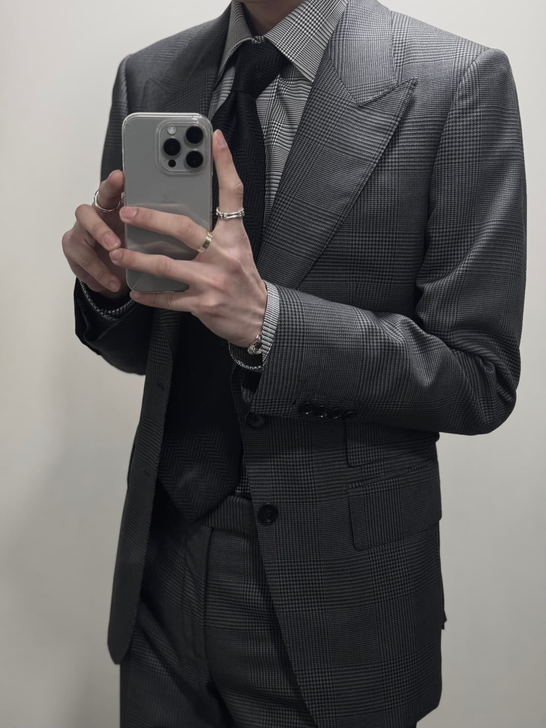 톰포드 프린스오브웨일즈 쉘튼 44C 상품이미지4