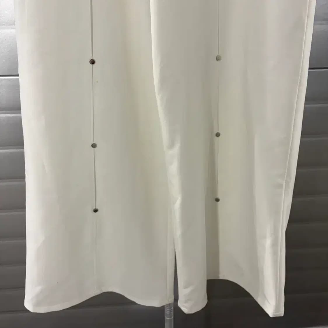 TREEMINGBIRD Rivet Slit Trouser [White] 상품이미지4