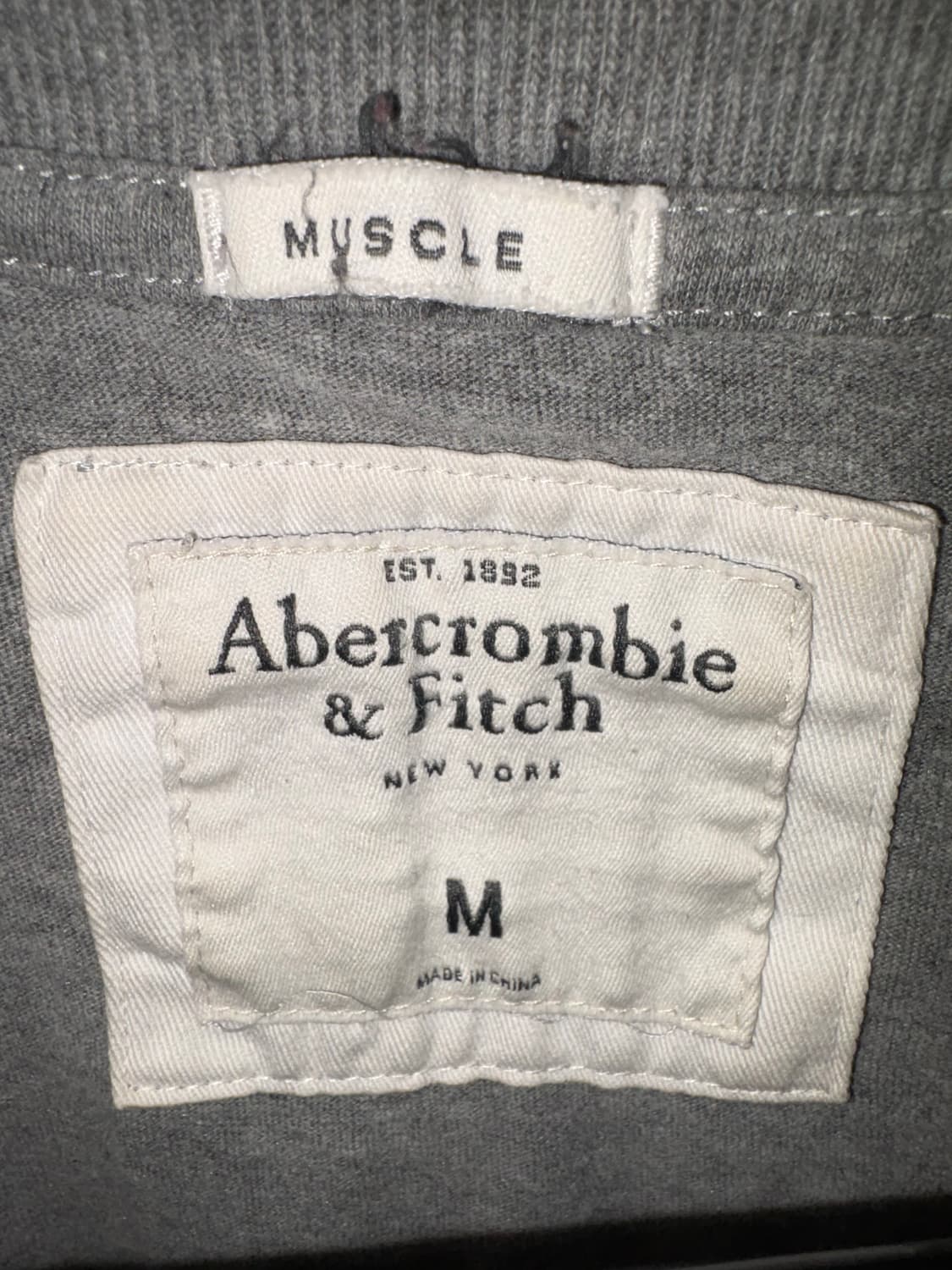 Abercrombie & Fitch 무스 로고 아플리케 반팔 티셔츠 상품이미지3