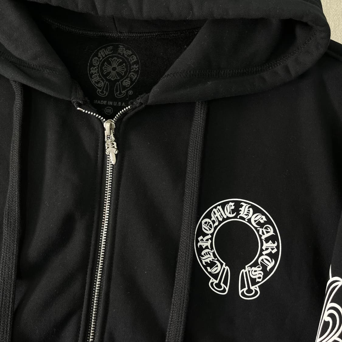 105 크롬하츠 홀스슈 플로랄 플리스 블랙 후드집업 상품이미지3