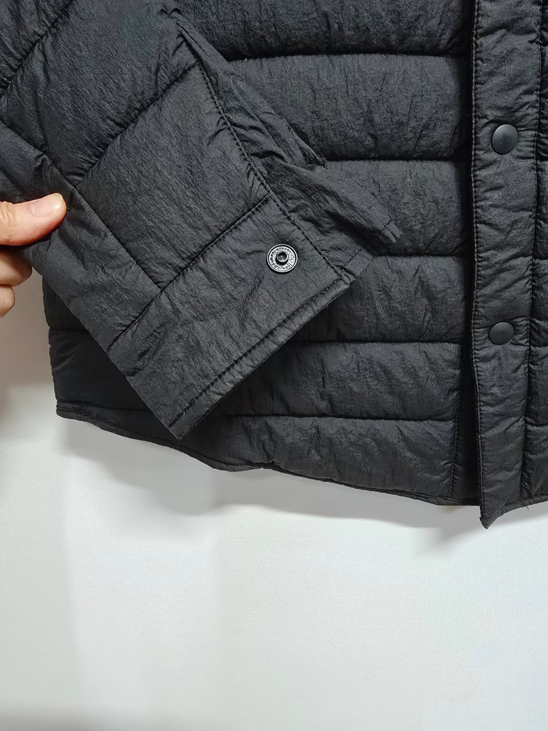 시리즈 블랙 경량 셔츠형 패딩 자켓 100 상품이미지4