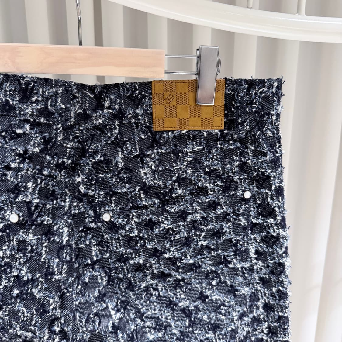 (S/50,32) / 루이비통 신상 플록드 모노그램 데님 셋업 상품이미지9