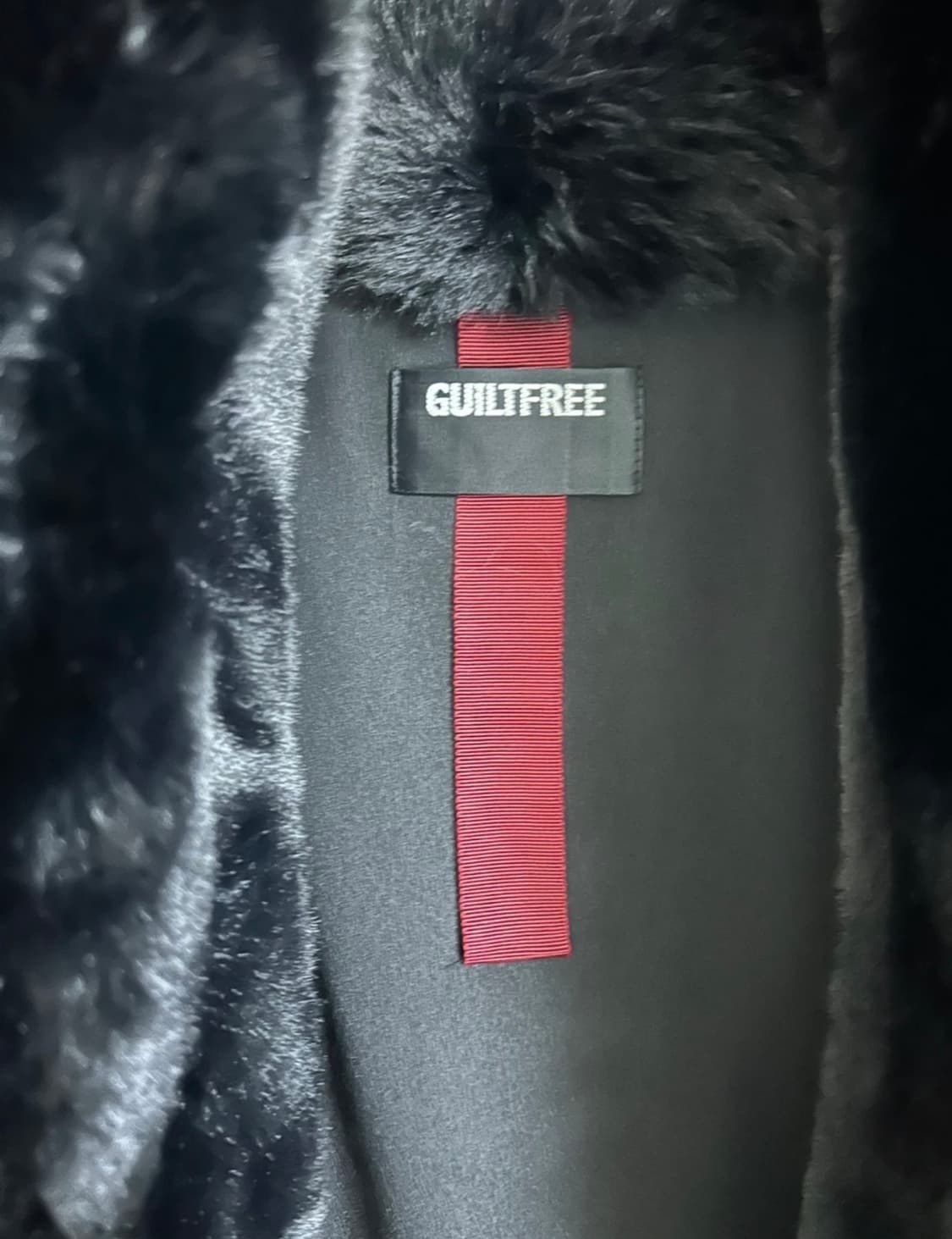 길트프리 GUILTFREE 블랙 에코퍼 코트 상품이미지4