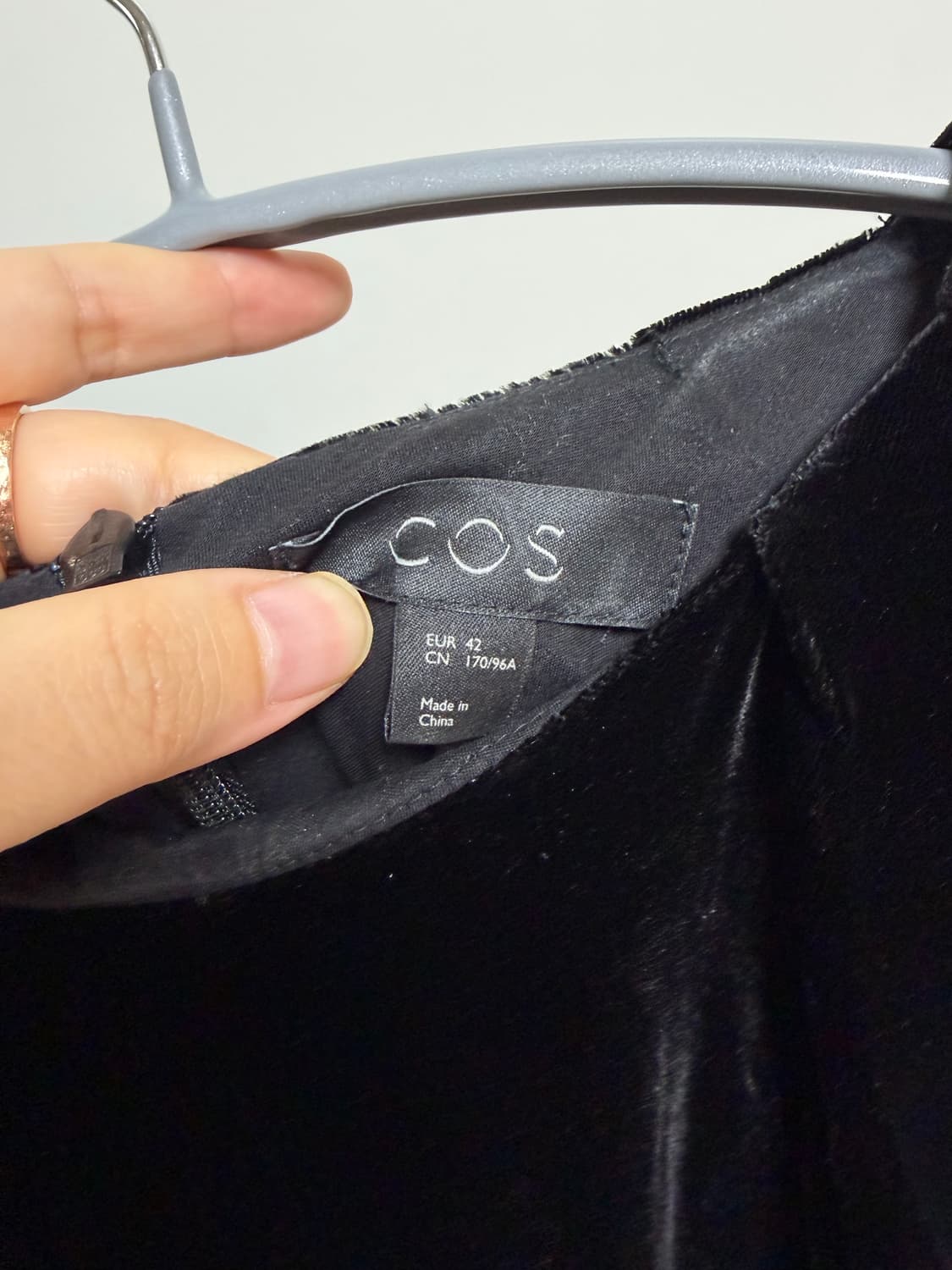 코스 벨벳원피스 상품이미지2