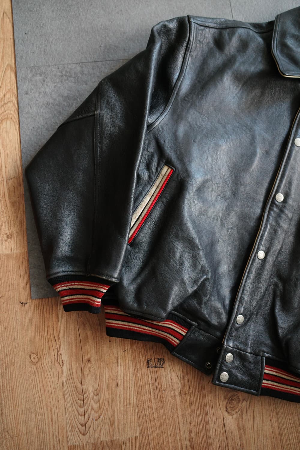 아비렉스 레더 바시티 자켓 상품이미지3