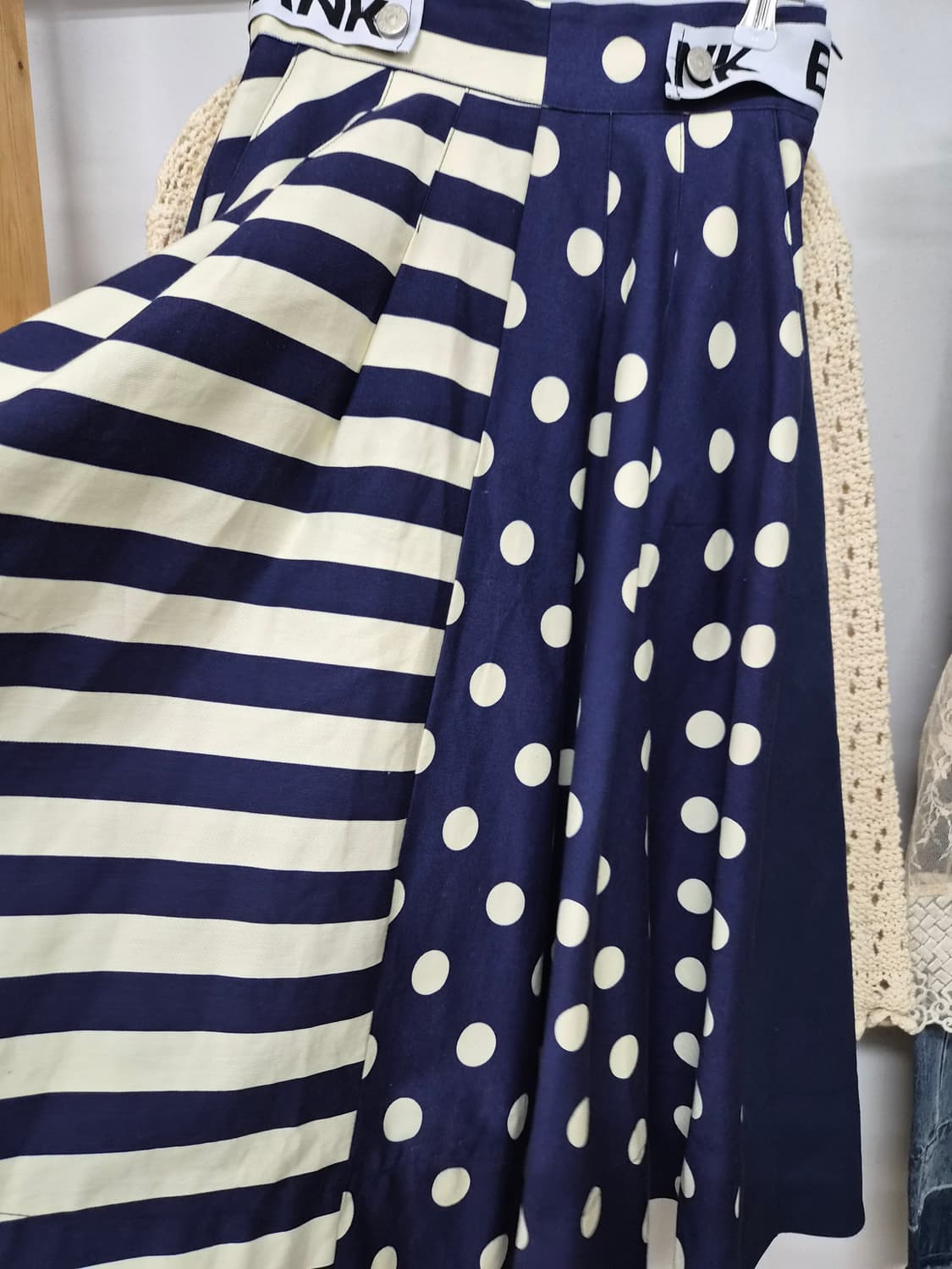자라 크로쉐 니트. blank 도트 스트라이프 스커트 상품이미지7