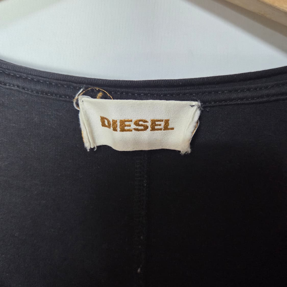 [DIESEL] 디젤 그래픽 프린팅 롱슬리브 상품이미지5