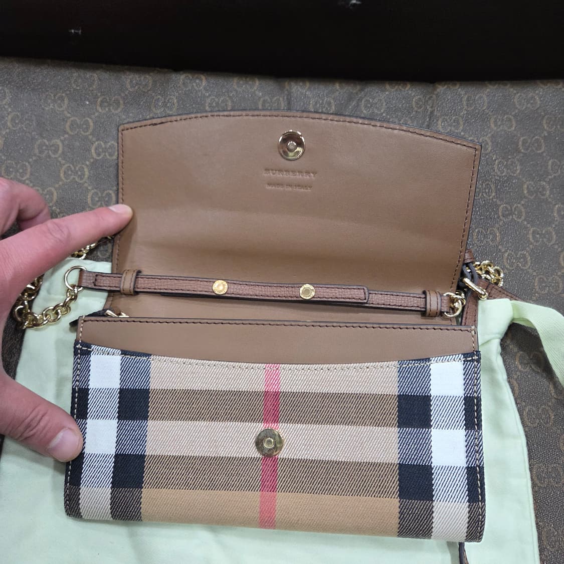 버버리 헨리 체인 크로스 상품이미지3