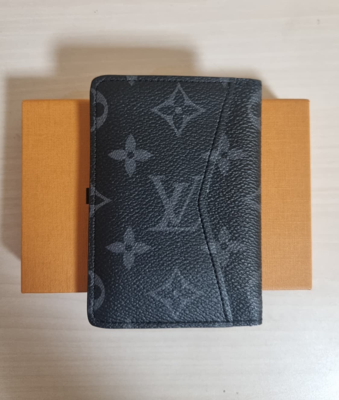 루이비통 포켓 오거나이저 모노그램 이클립스 카드지갑 상품이미지3