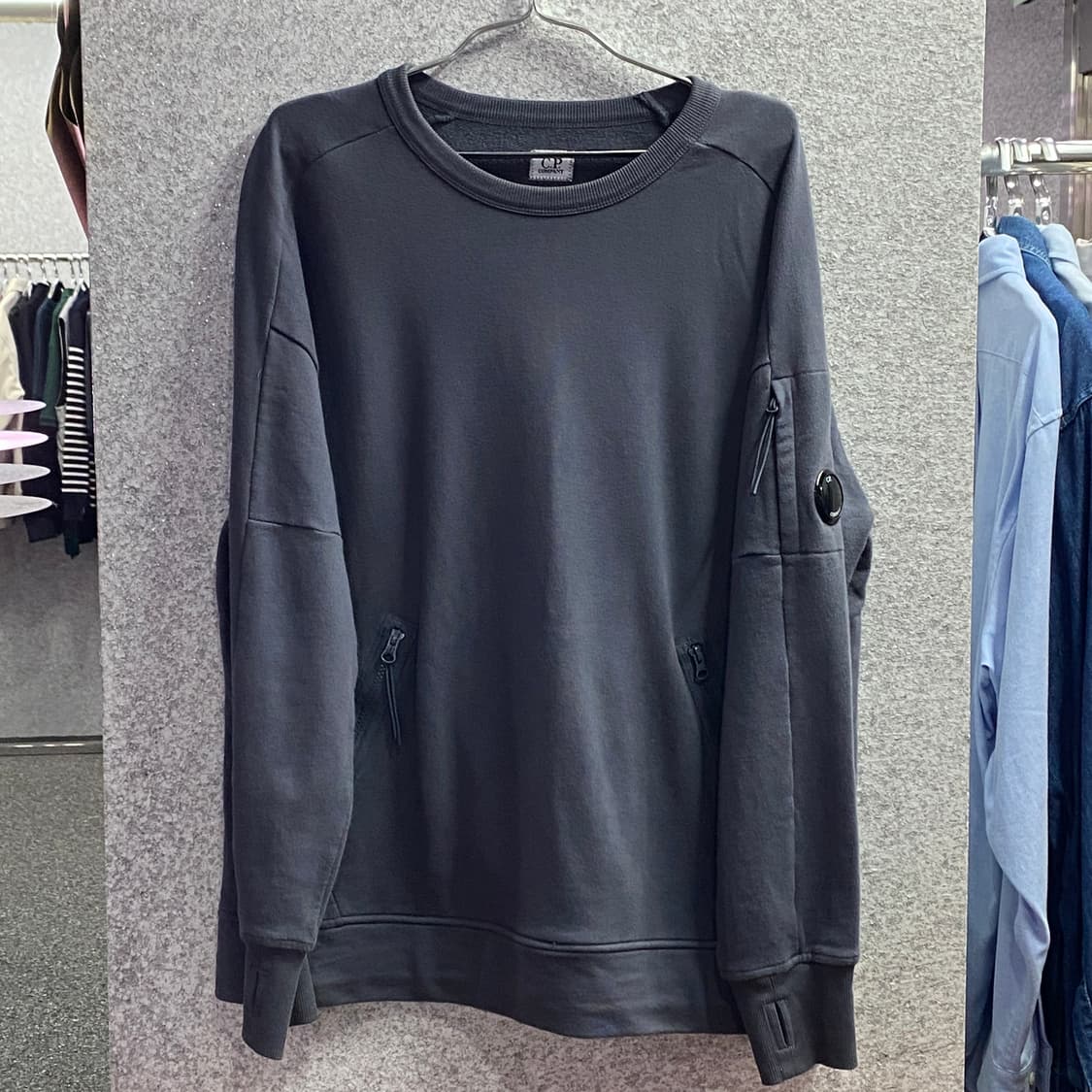 C.Pcompany 렌즈 스웻 셔츠 B2590 상품이미지3