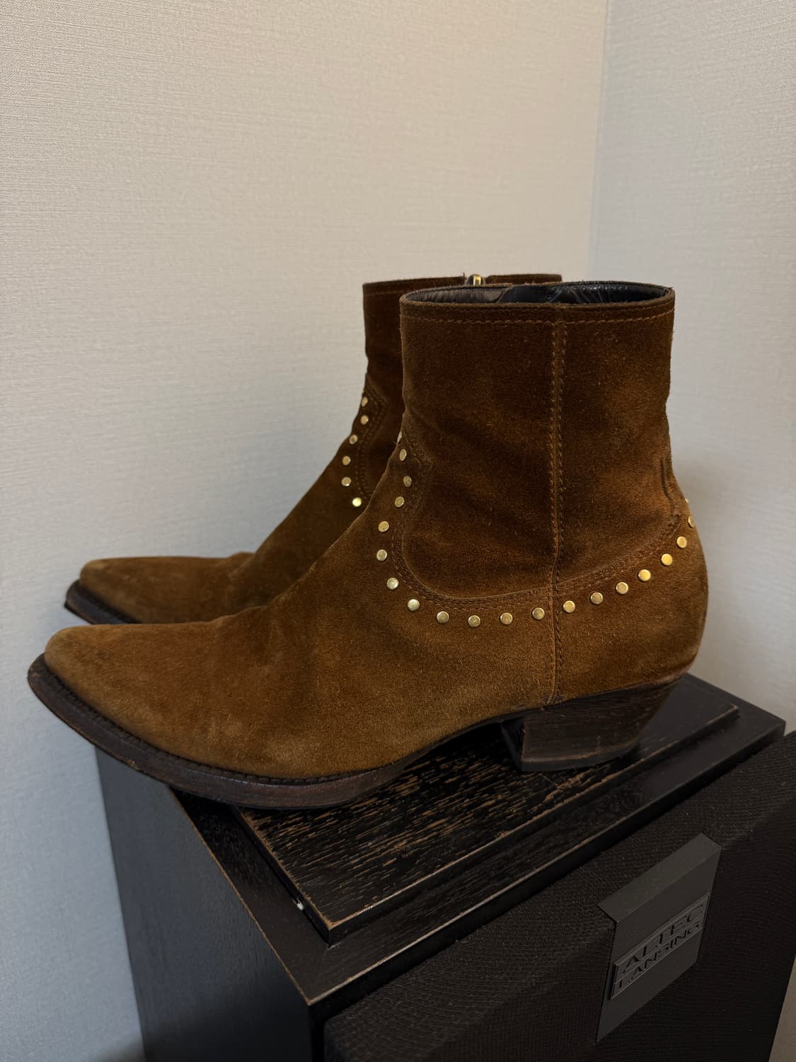 생로랑 스터드 루카스 판매 상품이미지1