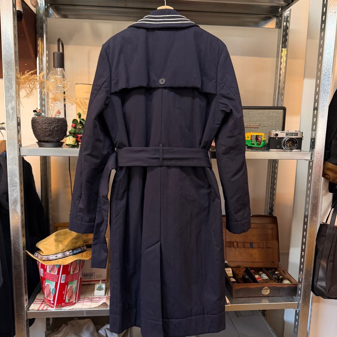 18시즌 JW 앤더슨 마린 패디드 트렌치 코트 상품이미지4