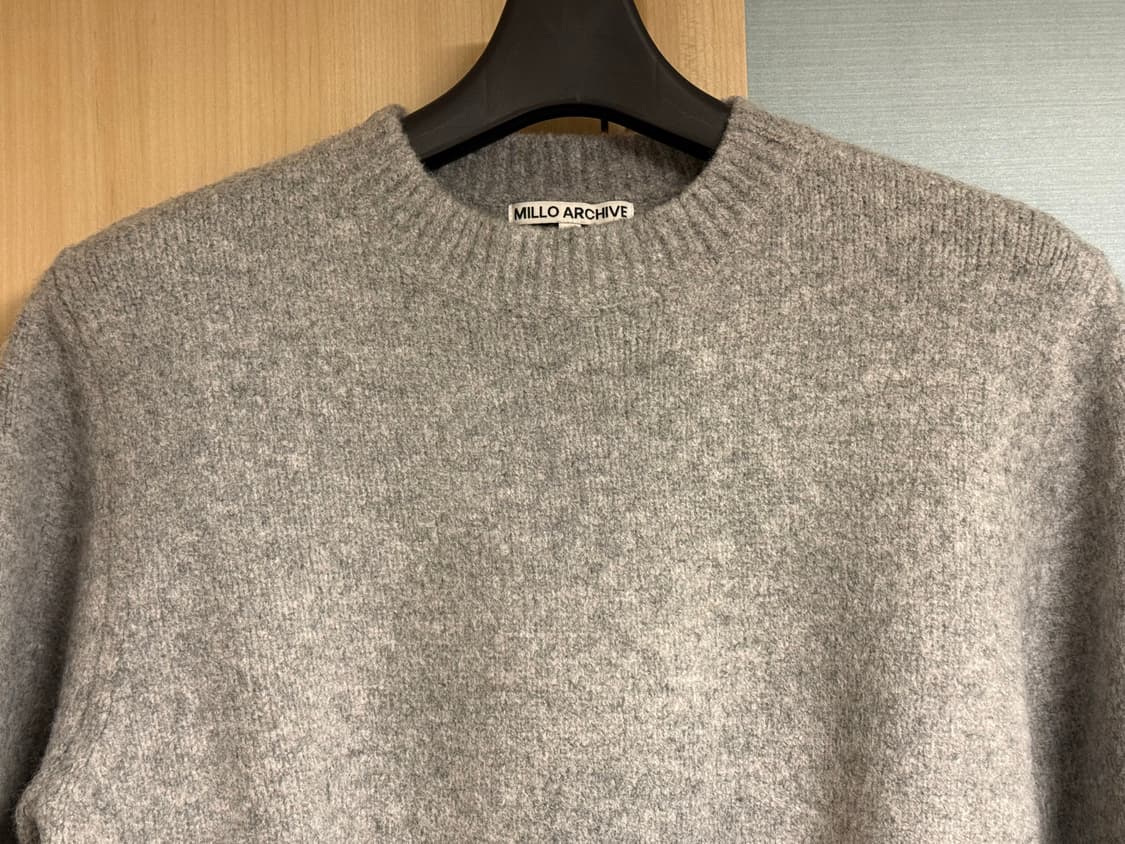 밀로 아카이브 크롭 실루엣 니트 (M) 상품이미지3