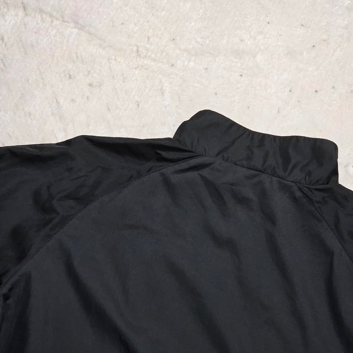나이키 T90 블랙 바람막이 자켓 상품이미지6