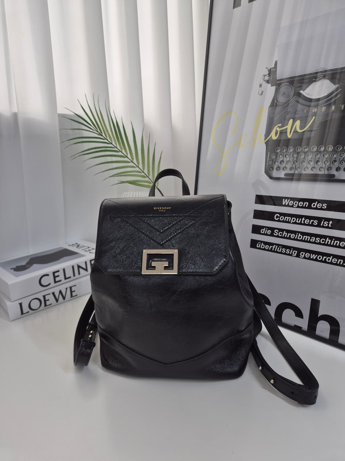 지방시 레더 백팩 상품이미지10