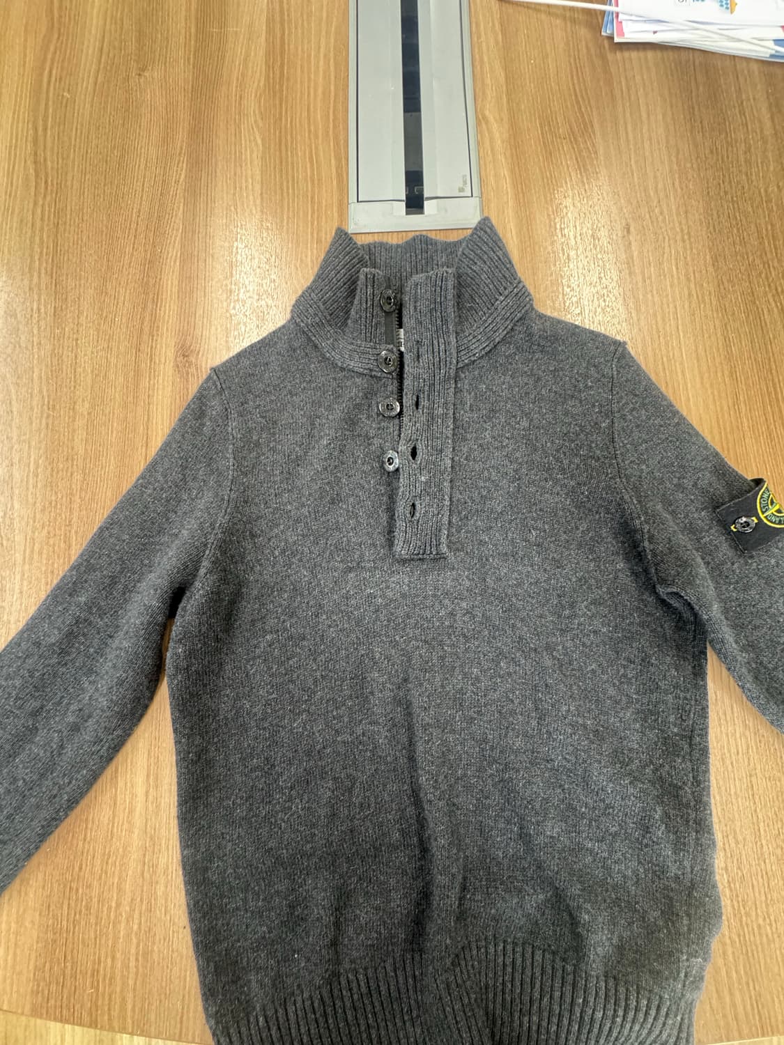 스톤아일랜드 니트 반집업 상품이미지3