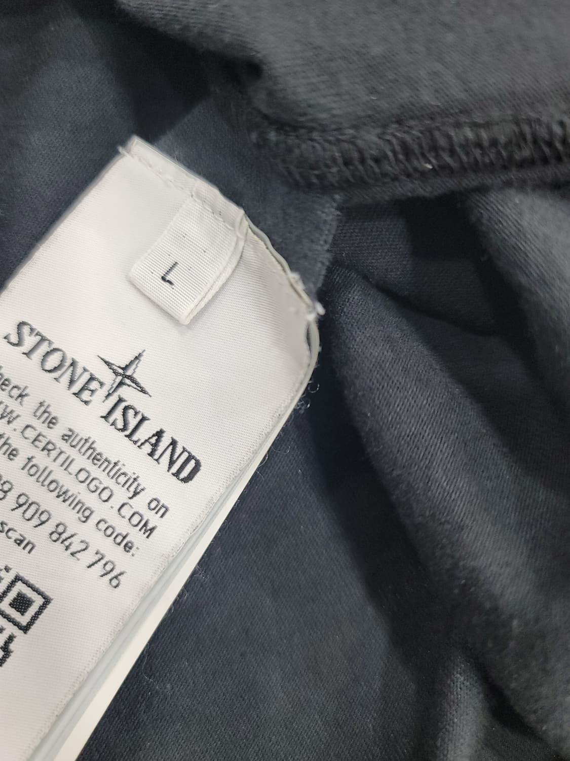 스톤아일랜드 블랙 긴팔 헨리넥 티셔츠 상품이미지3