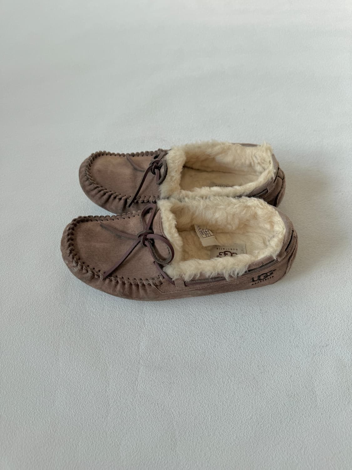 [240]어그(UGG) 모카신 로퍼 상품이미지4