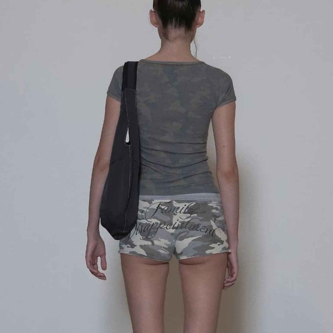 스컬프터 헤븐리 카모 티 포레스트 S 나띠 착용 상품이미지2