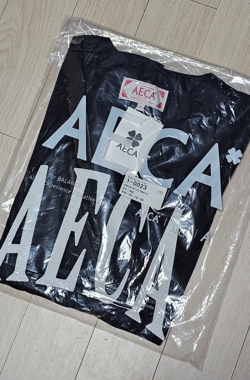 [새제품] 에이카화이트 반팔 티셔츠 상품이미지6