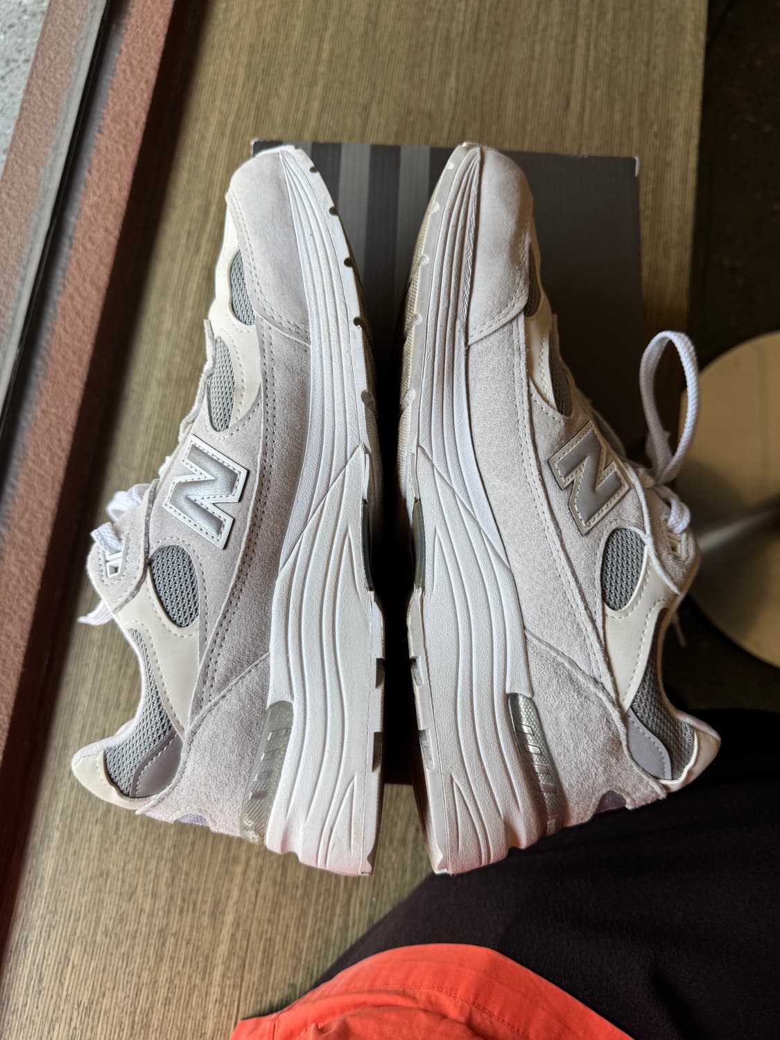 뉴발란스 992 화이트 실버 270 상품이미지6