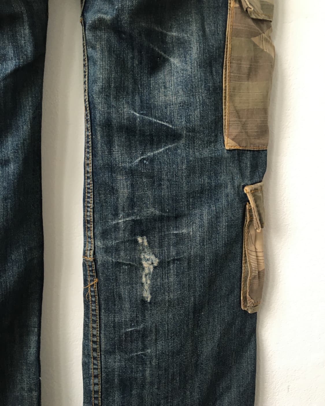 Camo pattern patch point denim pants 상품이미지4