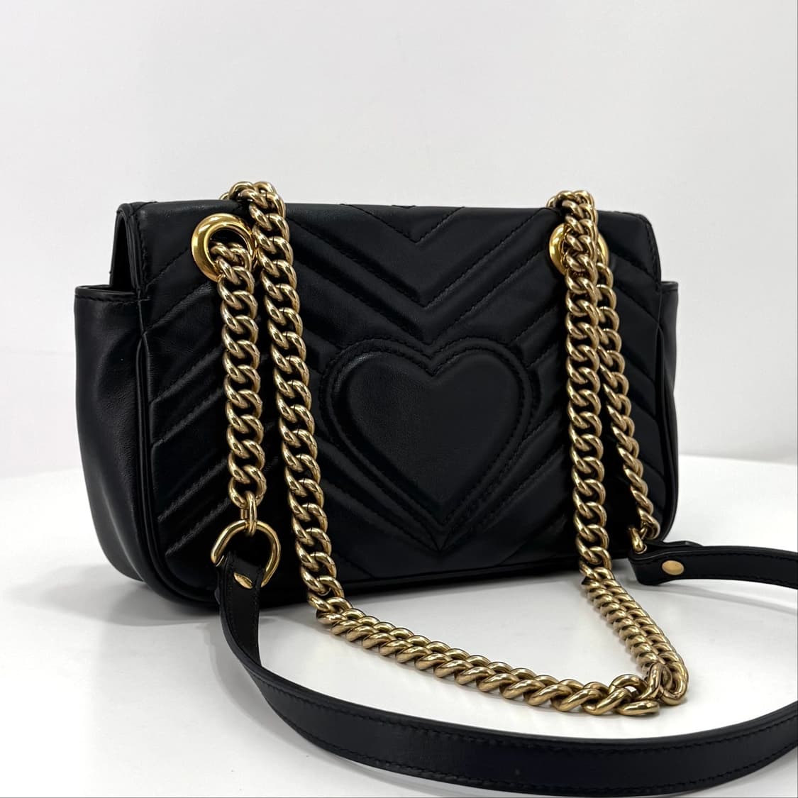 [감정완료] 구찌 마틀라세 스몰 체인 크로스백 블랙 상품이미지5