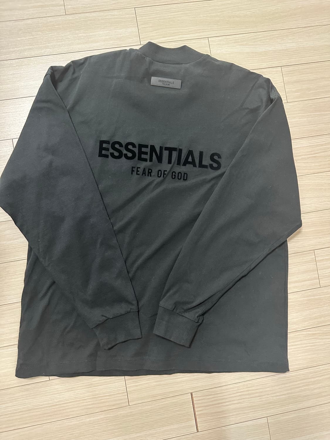 피오갓 에센셜 백로고 롱슬리브 블랙 M사이즈 상품이미지2