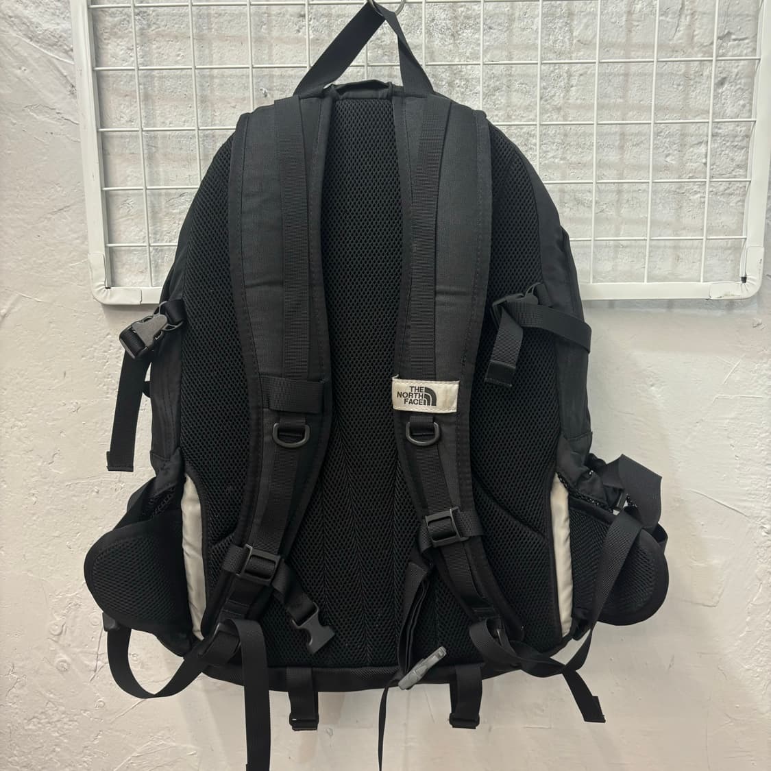 노스페이스 레콘 30L 블랙 백팩 OS 상품이미지2