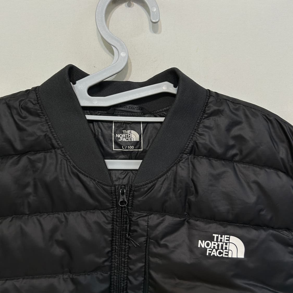 노스페이스 남성 거위털 패딩조끼 100 블랙 상태 최상 상품이미지2