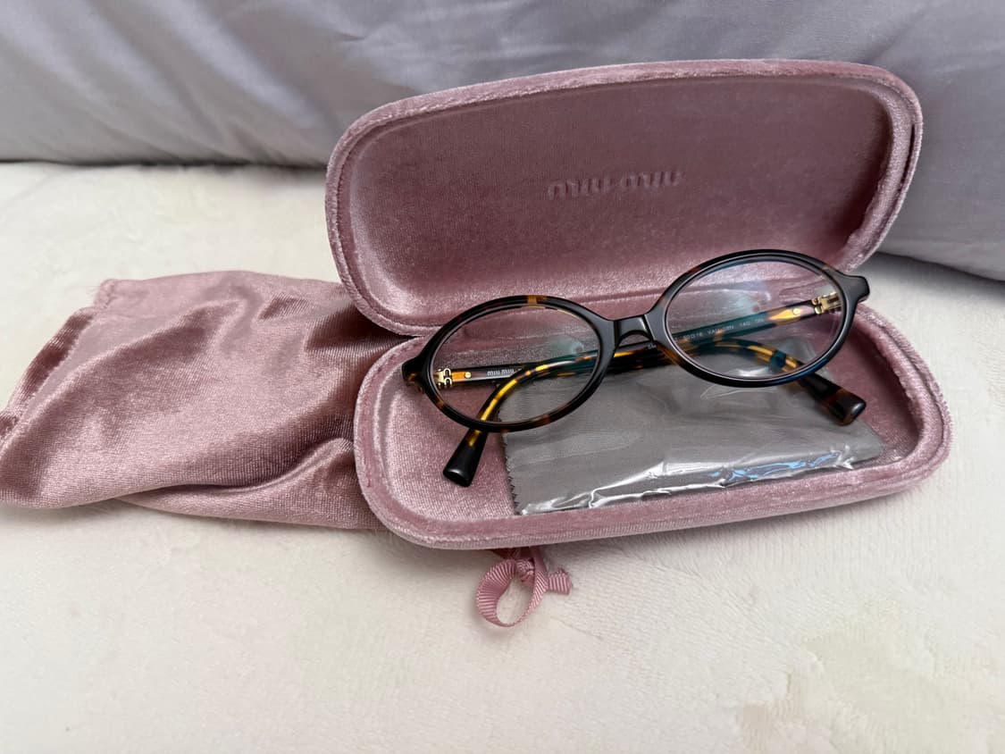 미우미우 리가드 상품이미지1