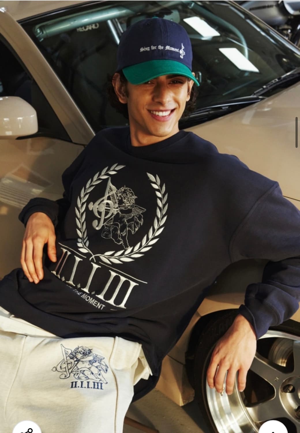 [2113스튜디오]엔젤 자수 스웻 (네이비 /m사이즈) 상품이미지3